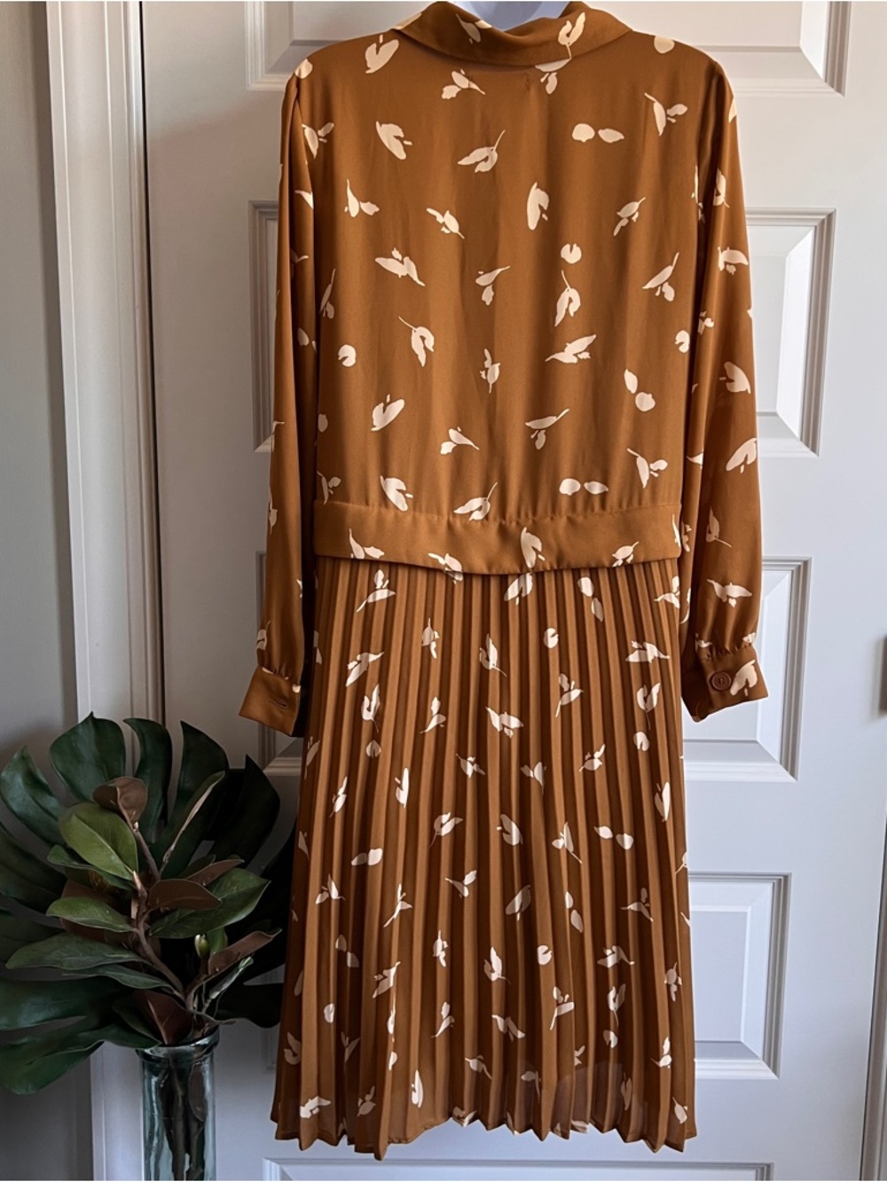 OAK + FORT Midi Pleated Size Small/Medium - Picture 3 of 8